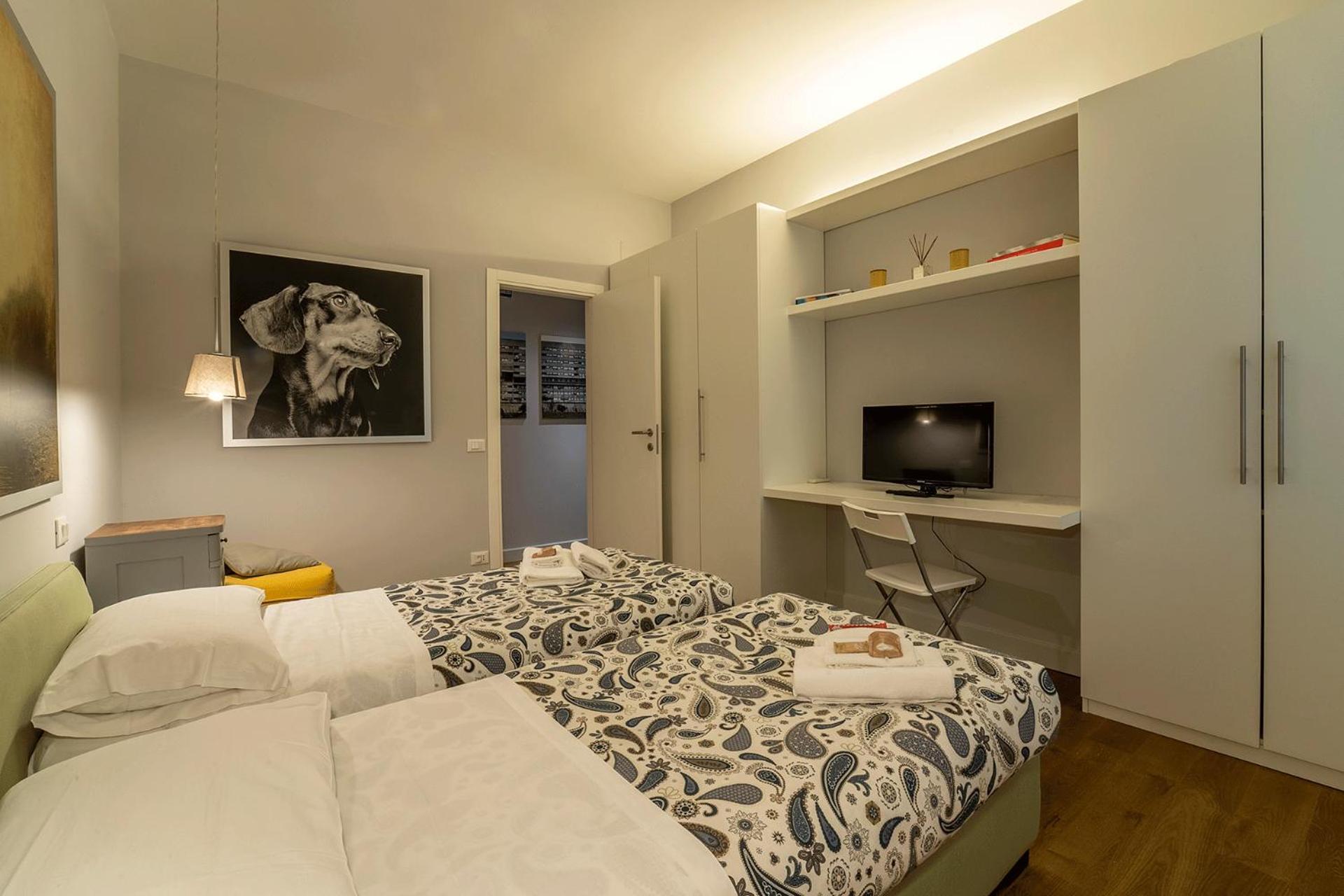 Fotofever Apt, Two Bedrooms With Air Conditioned In Elegant Shopping Area, Close To Vatican City Rom