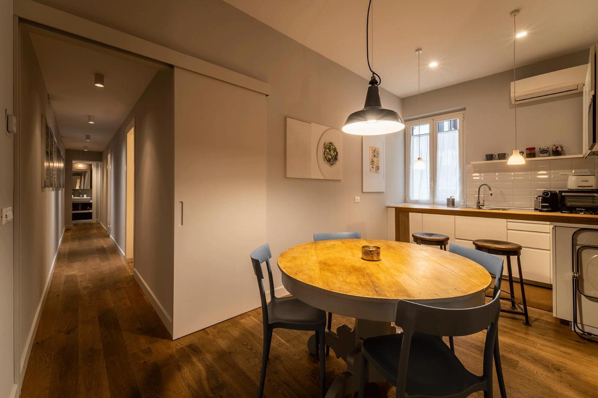 Fotofever Apt, Two Bedrooms With Air Conditioned In Elegant Shopping Area, Close To Vatican City Rom