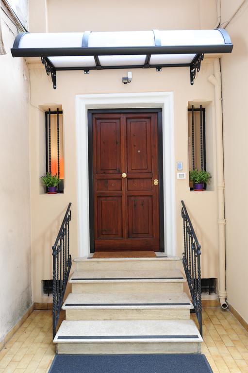 Fotofever Apt, Two Bedrooms With Air Conditioned In Elegant Shopping Area, Close To Vatican City Apartamento