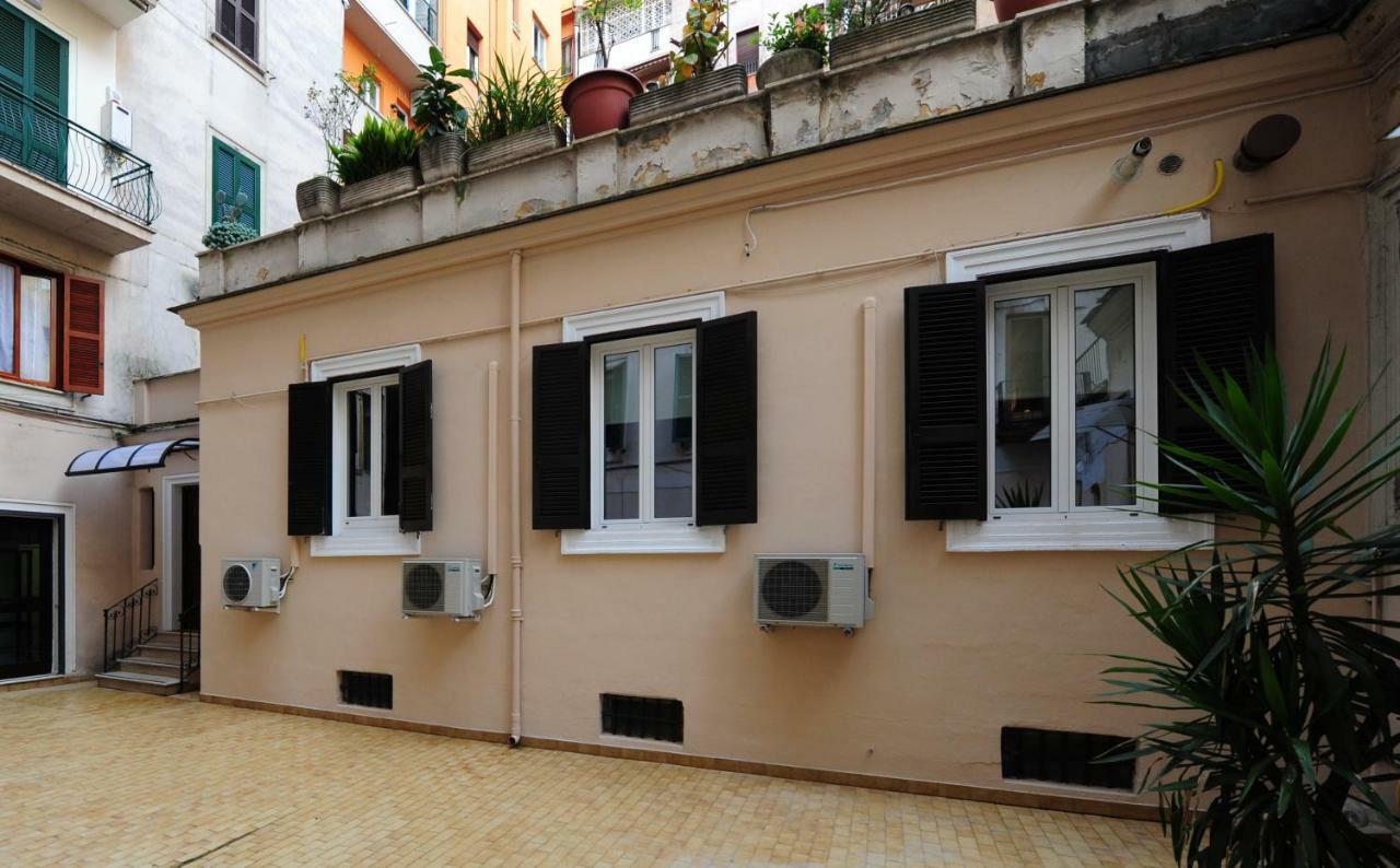Fotofever Apt, Two Bedrooms With Air Conditioned In Elegant Shopping Area, Close To Vatican City Rom